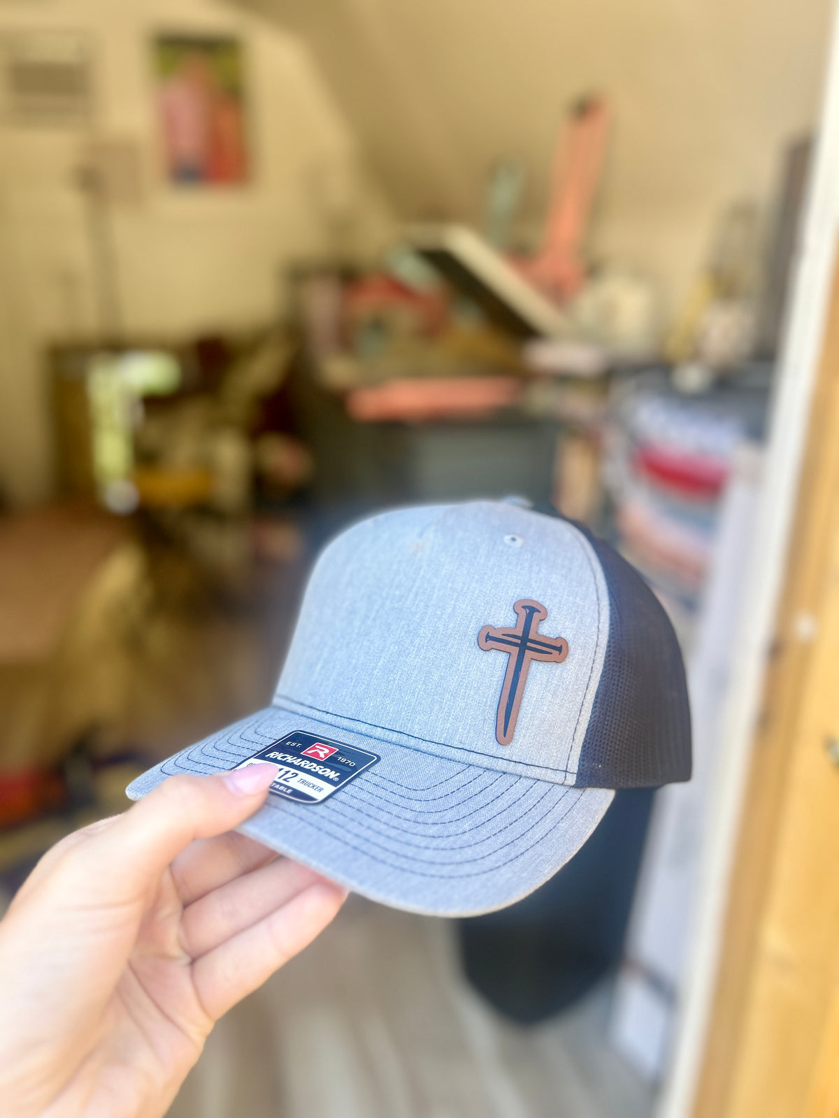 Men’s cross hat