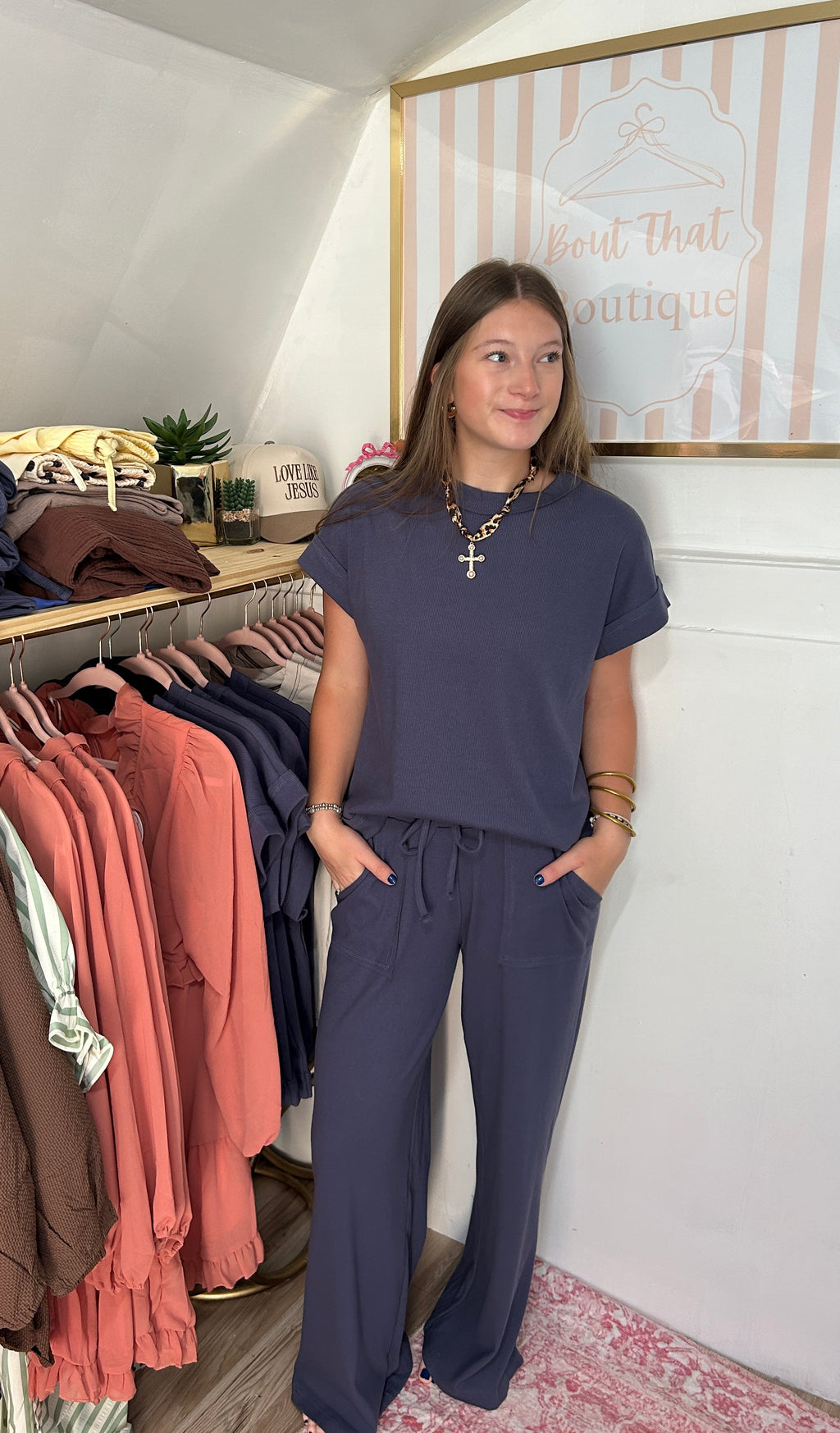 The Simply Chic Set