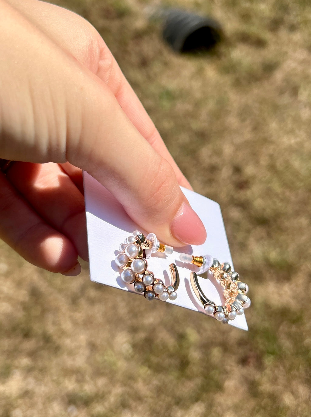 Darling Pearl Hoops